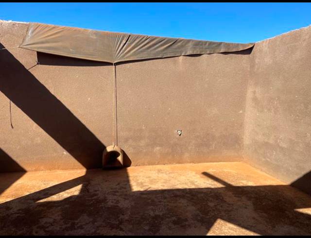 5 BEDROOM HOUSE FOR SALE IN MADIBA